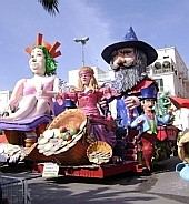 Il Carnevale a Manfredonia anno 2005 - Carro allegorico.